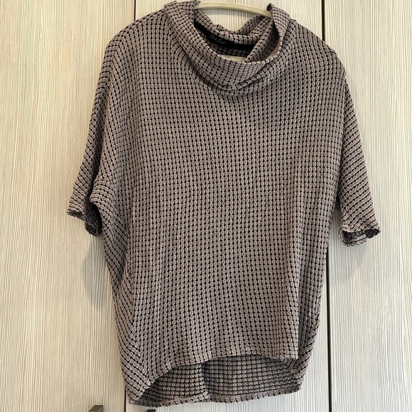 Laila Jayde Textured Cowl Neck Dolman‎ Sleeve Top Gray Beige Black Medium Petite - Picture 10 of 12